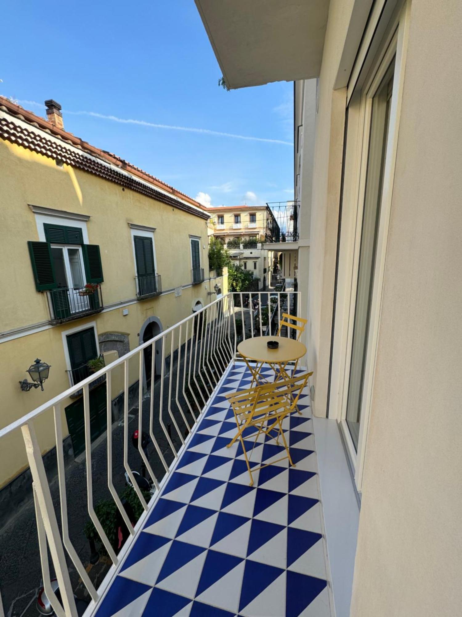 Casa Di Napoli - Sorrento Acomodação com café da manhã Exterior foto